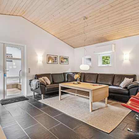 Lovely In With Sauna Ferienhaus *