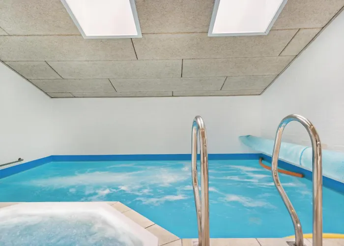 Lovely In With Sauna